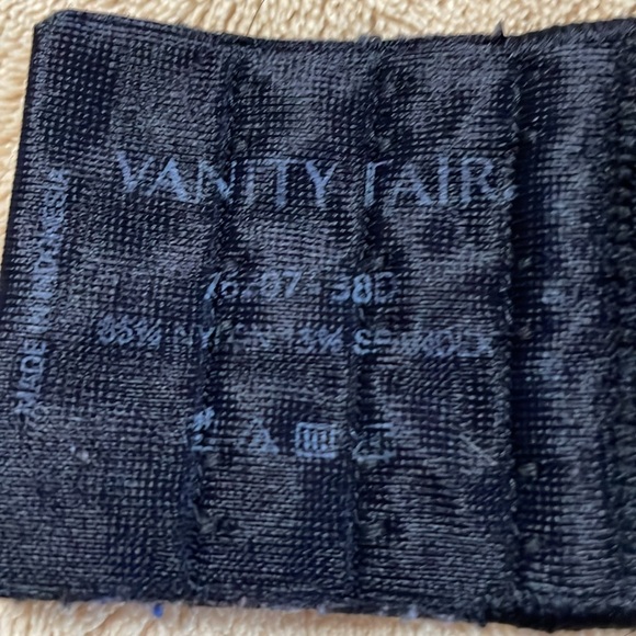 Bras, 38D - Picture 9 of 9